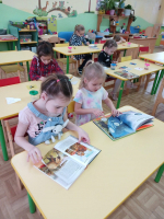 Орешковским детсадовцам прочитали сказки Елены Ульевой