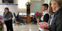 Единороссы и МГЕР поздравили сотрудниц ЕДДС с 8 Марта - РузаРИА
