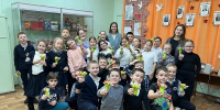 В Рузской библиотеке состоялся мастер-класс «Любимой мамочке моей» - РузаРИА