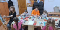 В ТЦКиИ рисовали подснежники - Рузский городской округ