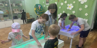 Рузские ребята занимаются на каникулах песочным творчеством   - РузаРИА
