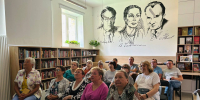 В Рузской библиотеке собрались местные жители, окончившие школу №1 50 лет назад - Рузский городской округ