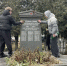 Нестеровские волонтеры навели чистоту на территории братских захоронений - Рузский городской округ