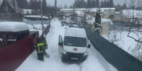 Специалисты ГКУ МО «Мособлпожспас» помогли вызволить автомобили неотложек из снежных сугробов в Рузе и Истре - Рузский городской округ